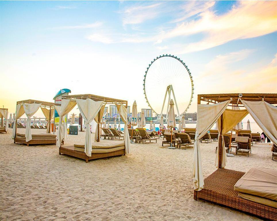 Success Luxury Apartment - 5 Min Away Marina Corniche - Free Housekeeping Provided Everyday-24-7 Staff Available For Services Dubai Exteriör bild