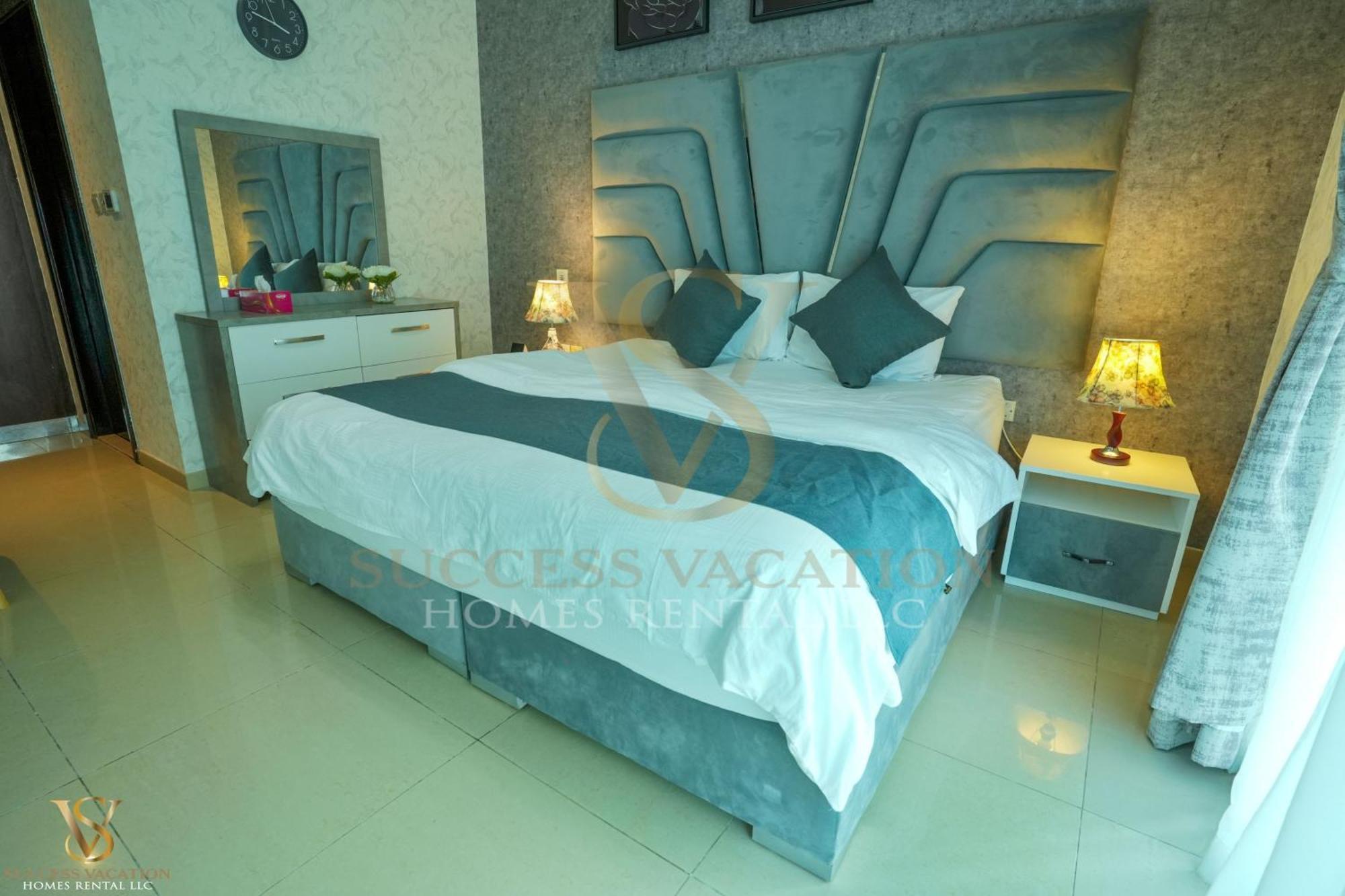 Success Luxury Apartment - 5 Min Away Marina Corniche - Free Housekeeping Provided Everyday-24-7 Staff Available For Services Dubai Exteriör bild