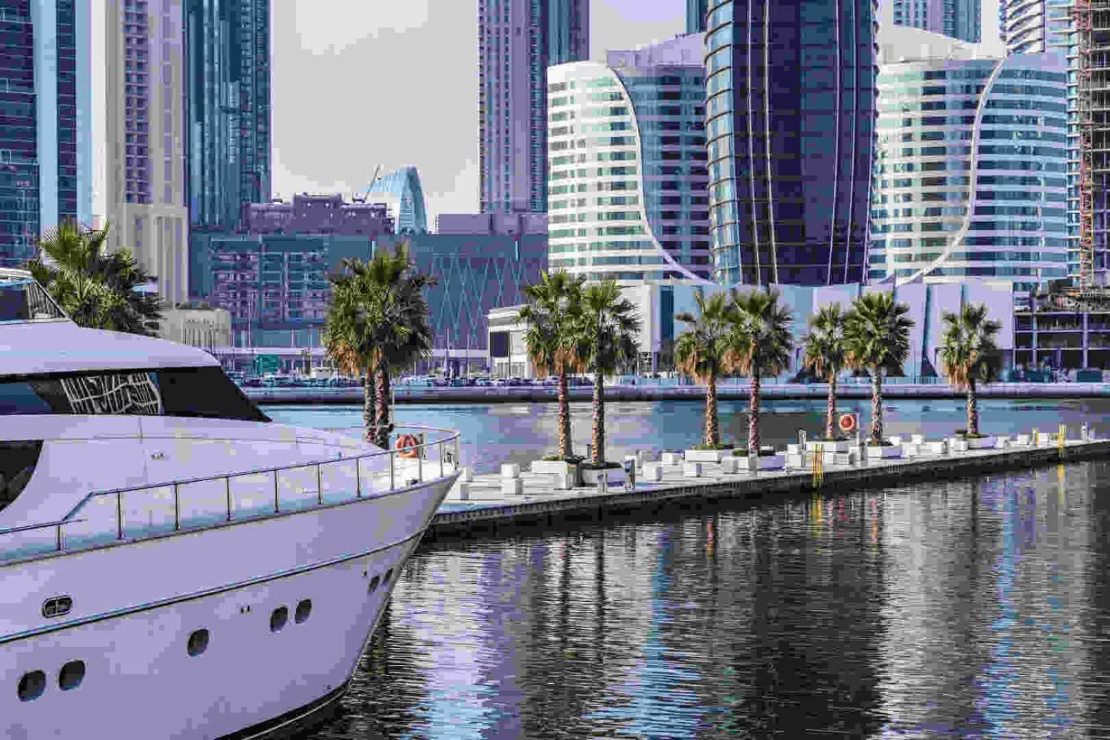 Success Luxury Apartment - 5 Min Away Marina Corniche - Free Housekeeping Provided Everyday-24-7 Staff Available For Services Dubai Exteriör bild
