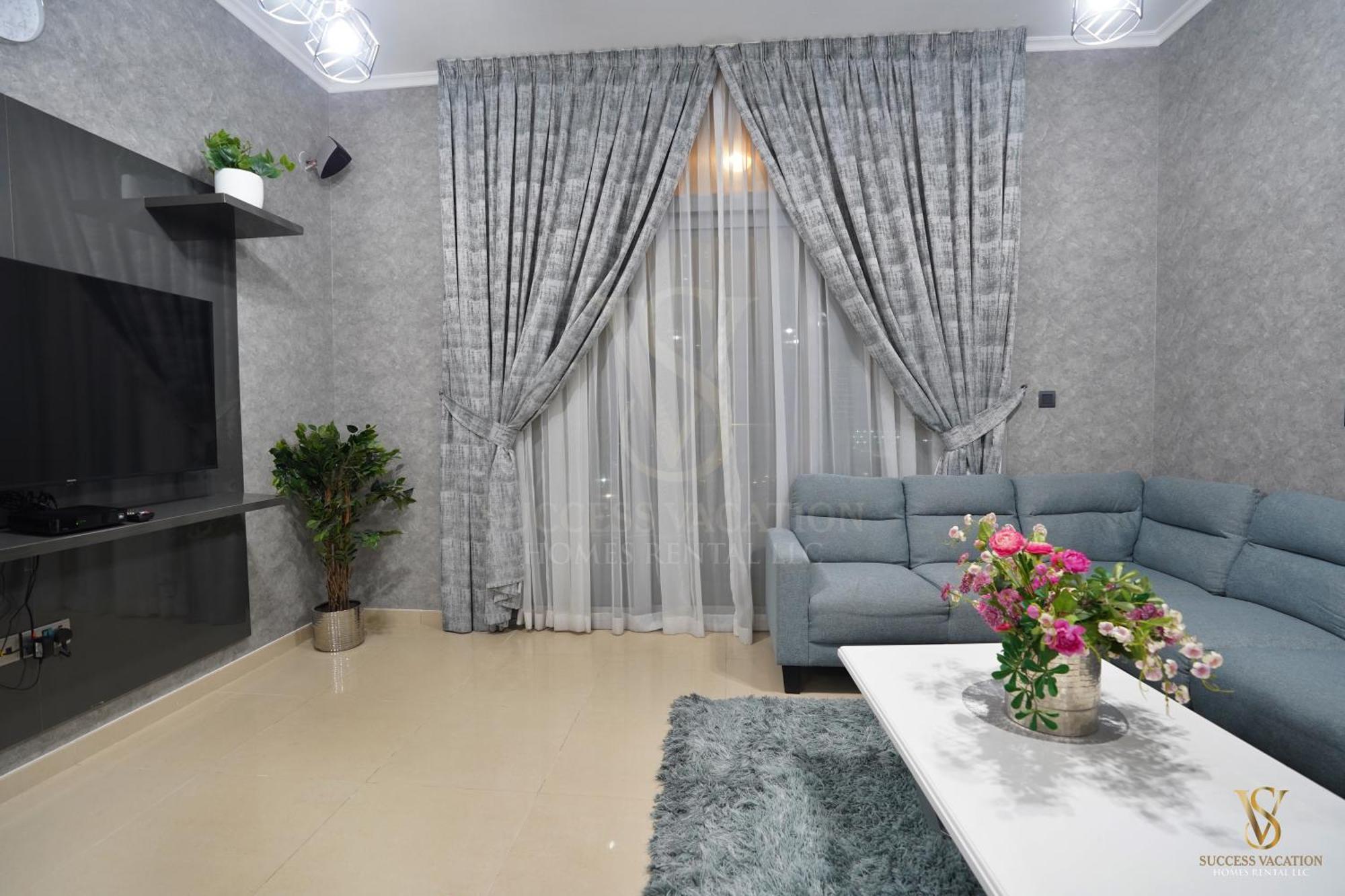 Success Luxury Apartment - 5 Min Away Marina Corniche - Free Housekeeping Provided Everyday-24-7 Staff Available For Services Dubai Exteriör bild