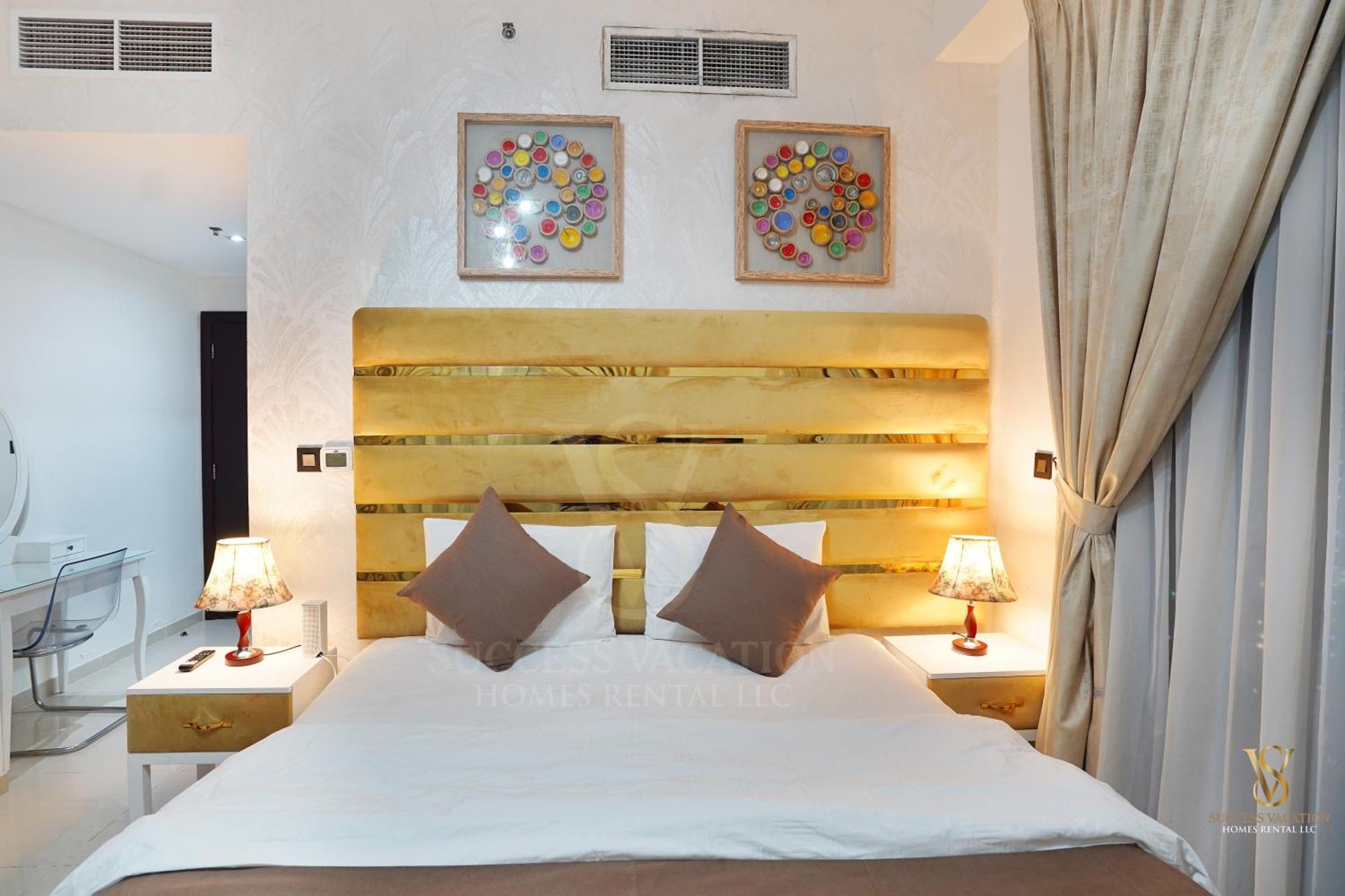 Success Luxury Apartment - 5 Min Away Marina Corniche - Free Housekeeping Provided Everyday-24-7 Staff Available For Services Dubai Exteriör bild